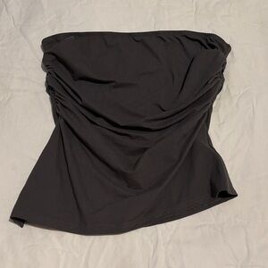 SHEIN Black Strapless Crop Top